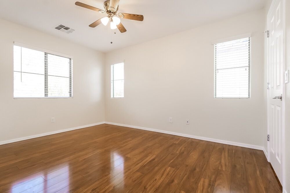 Building Photo - 2519 N 148th Dr