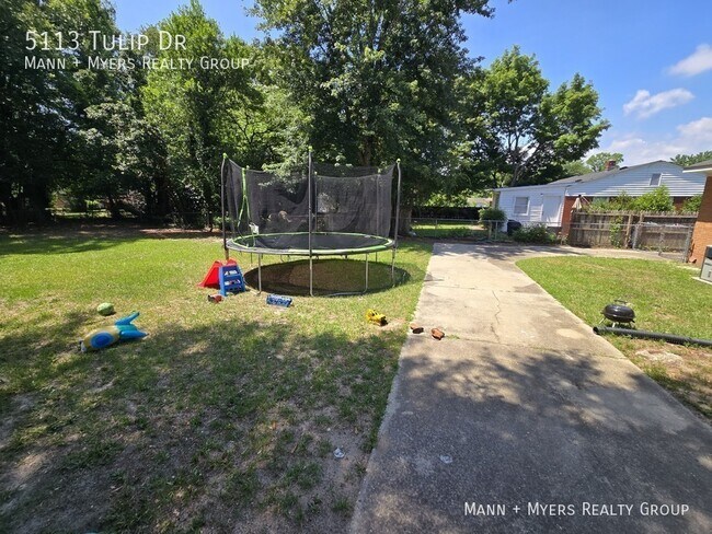 Building Photo - 5113 Tulip Dr