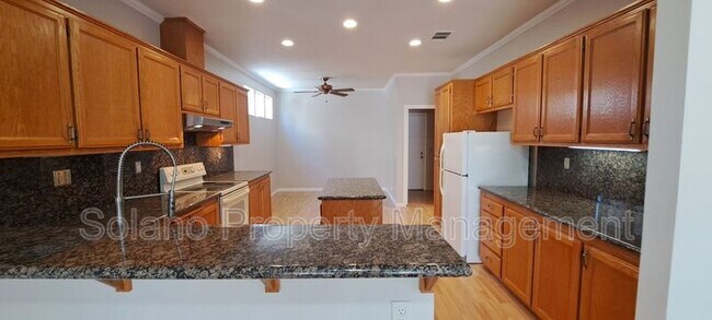 Building Photo - 320 Stamper Cir