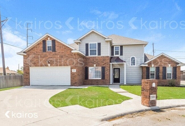 Building Photo - 2701 Emily Pl