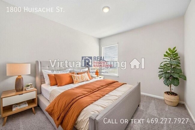 Building Photo - 1800 Huisache St