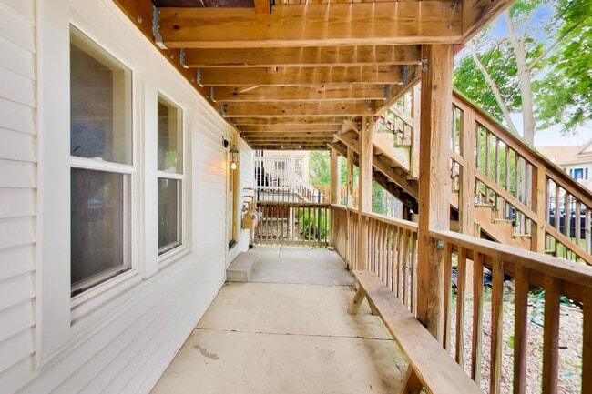 Building Photo - 4614 N Springfield Ave
