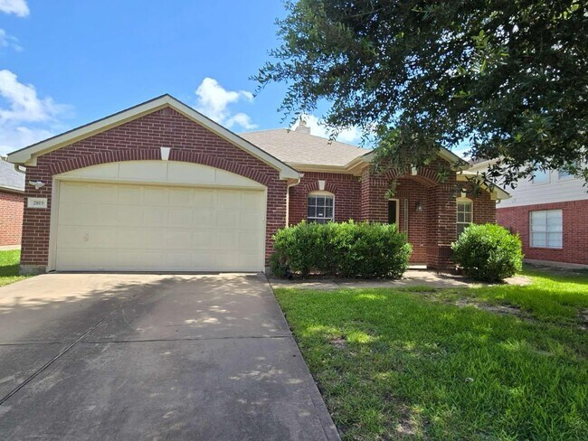 Building Photo - 2019 Bluffton Ln