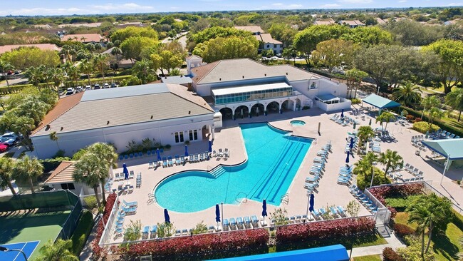 Building Photo - 5187 Europa Dr