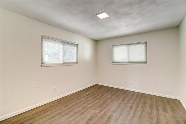 Building Photo - 5530 Tahoe Cir