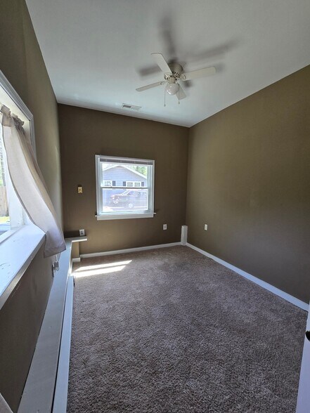 Building Photo - 8705 Sedgemoor Dr