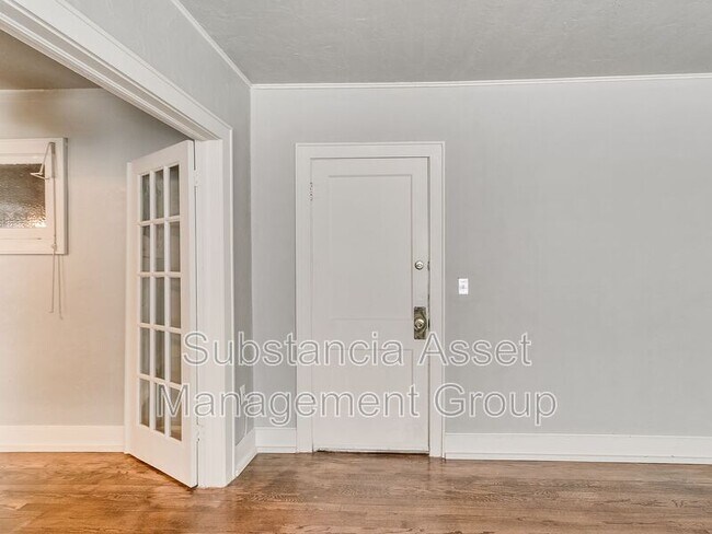 Building Photo - 429 NW 11th St