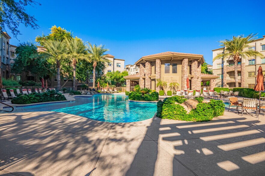 Building Photo - 5450 E Deer Valley Dr