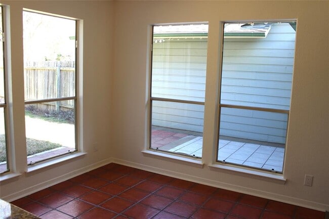 Building Photo - 215 Stowaway Cove