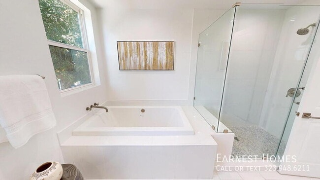 Building Photo - 8486 Camelia Ct