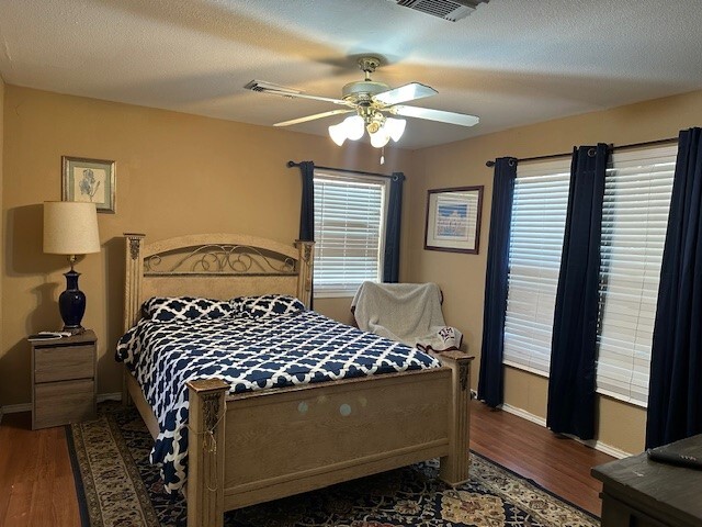 Building Photo - 6380 Green Meadow Dr