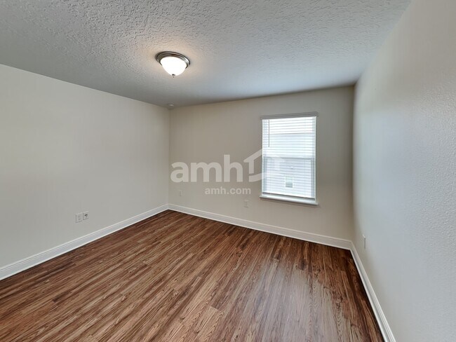 Building Photo - 761 Zarabrooke Ct