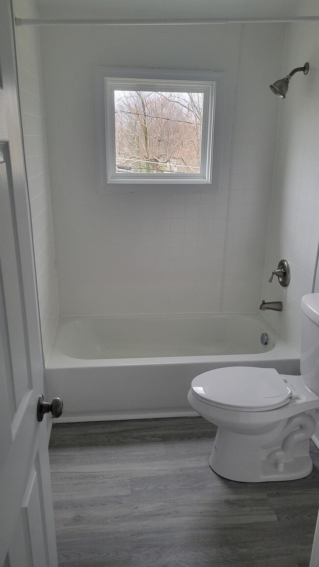 Building Photo - 8637 Hoerner Ave