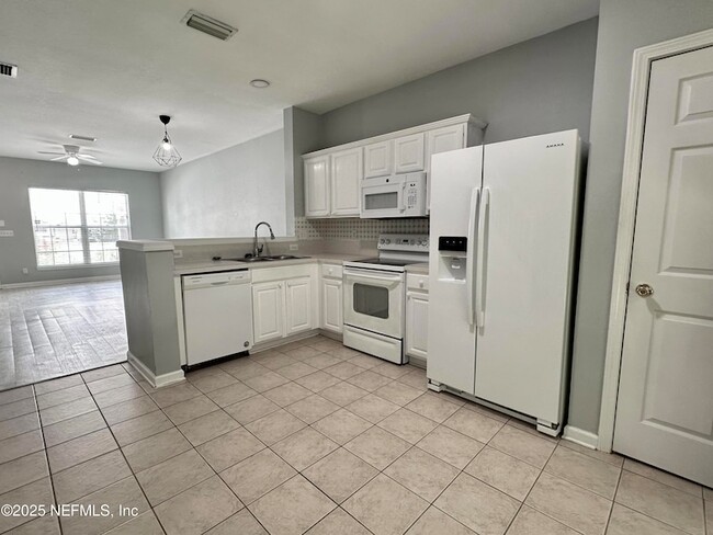 Building Photo - 3548 Lone Tree Ln