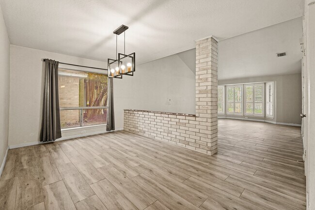 Building Photo - 1714 Blindlake Dr