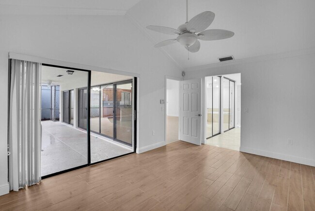 Building Photo - 112 Inner Harbour Way