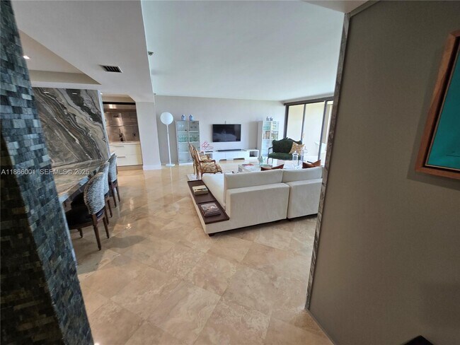 Building Photo - 11113 Biscayne Blvd