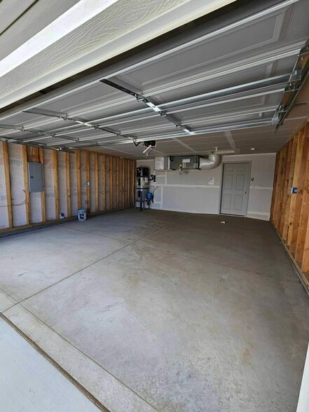 Building Photo - 722 E Cascade St