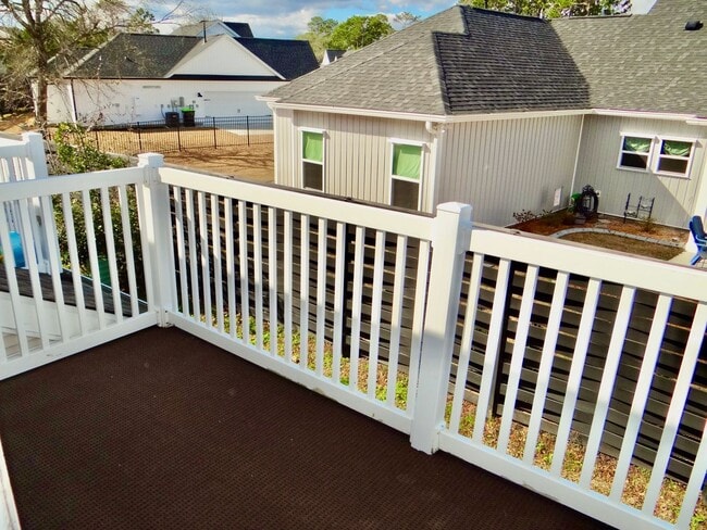 Building Photo - Beautifully Remodeled 2 Bed/2 Bath in Deer Creek @ Deerfield Surfside