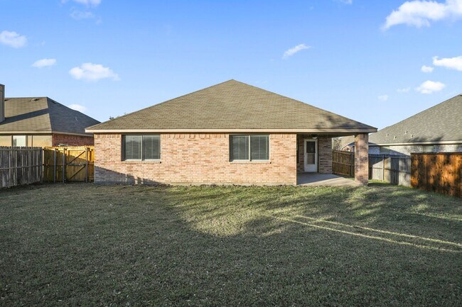 Building Photo - Beautiful Home-3-bedroom, 2-bath residence in Anna