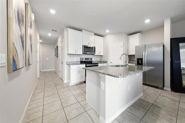 Building Photo - 2043 Harebell Ln