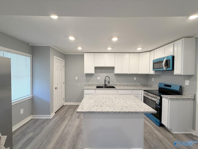 Building Photo - 3316 Clopton St SW