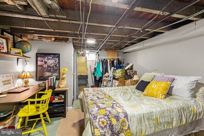 Building Photo - 808 Sears St