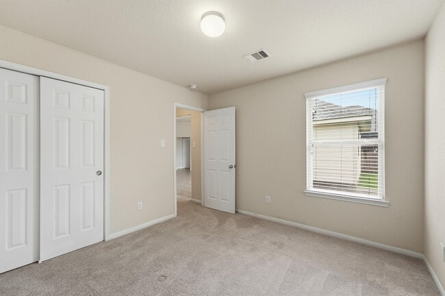 Building Photo - 5211 Cayenne Ln