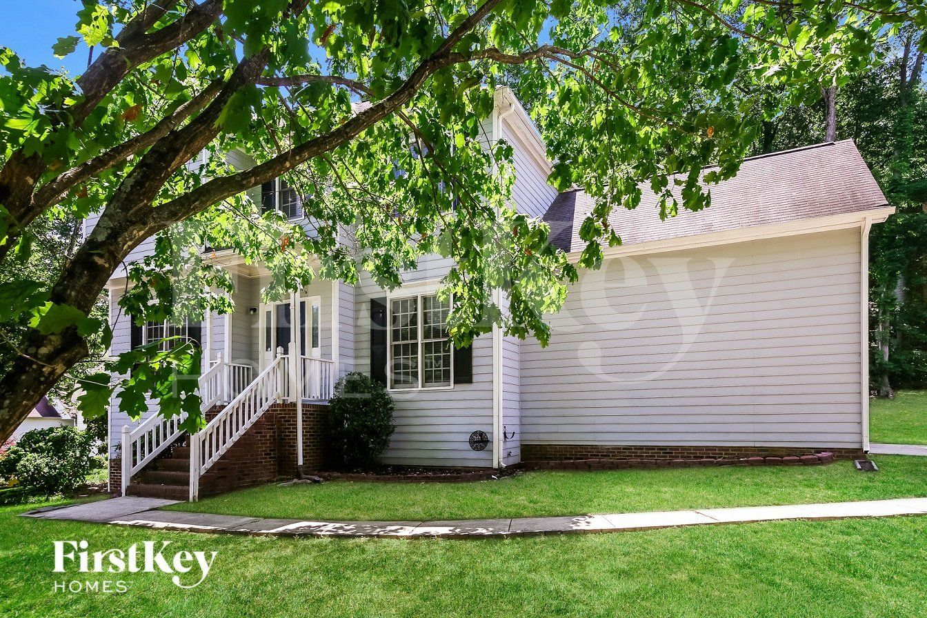 Building Photo - 10400 Hellebore Rd