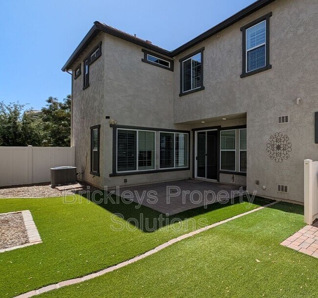 Building Photo - 2632 S Tobin