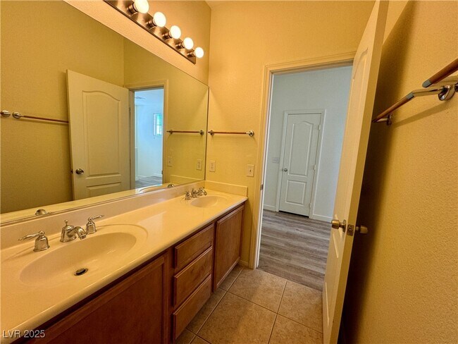 Building Photo - 4967 Caprock Canyon Ave