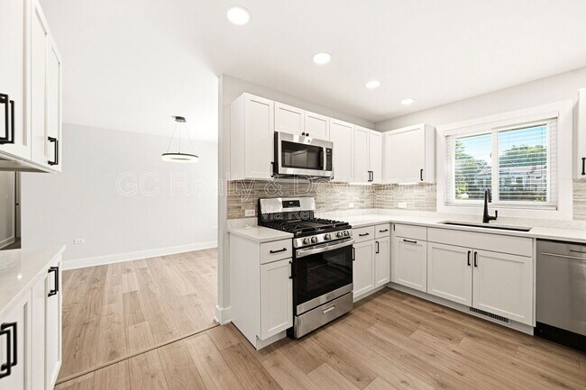 Building Photo - 106 Hawthorne Dr