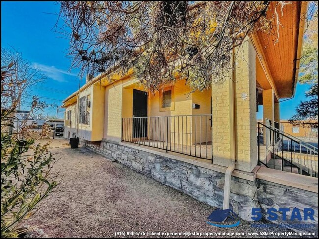 Building Photo - 1 bedroom in El Paso TX 79903