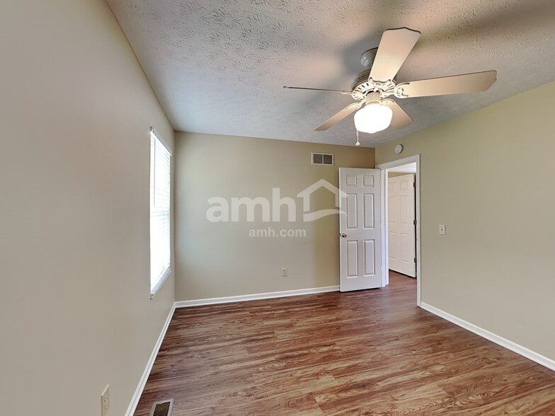 Building Photo - 1081 Dunstan Ct