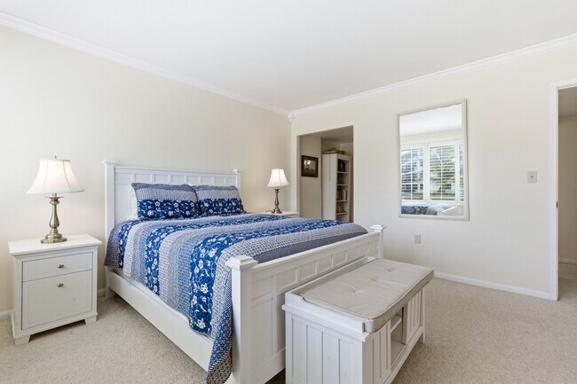 Building Photo - 170 N Ocean Blvd