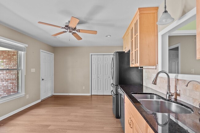 Building Photo - 103 Knollwood Ct