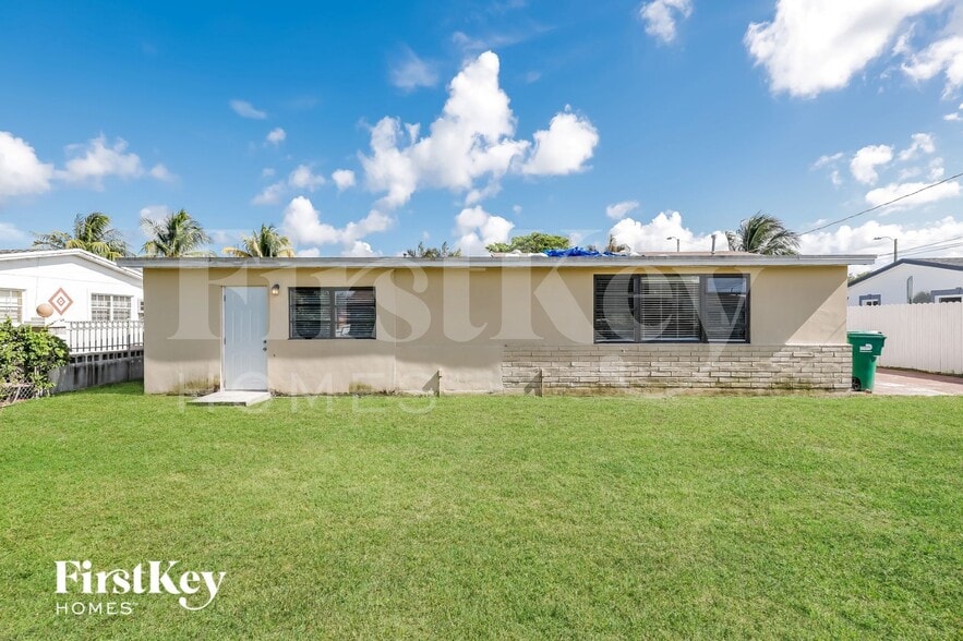 Building Photo - 1345 NW 188th St