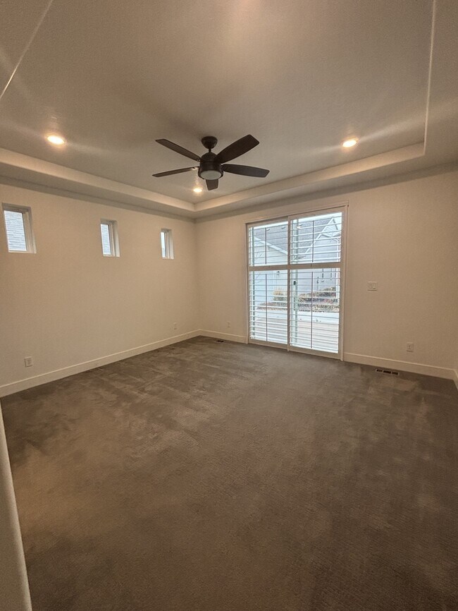 Building Photo - 6153 W Poplar View Dr