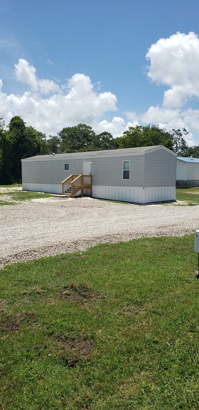 Building Photo - 17020 Meridian Blvd