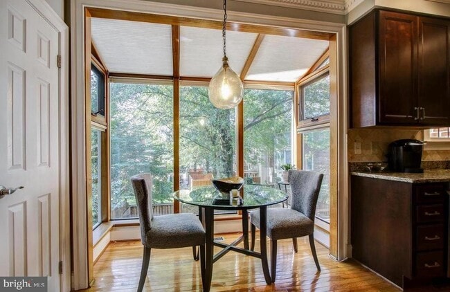 Building Photo - 9936 Foxborough Cir