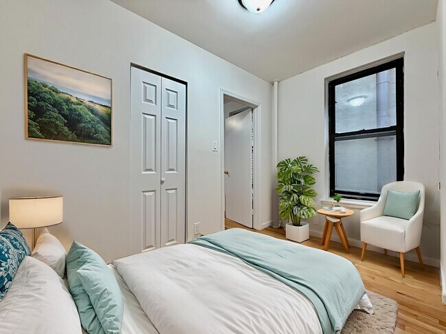 Building Photo - 401 E 68th St