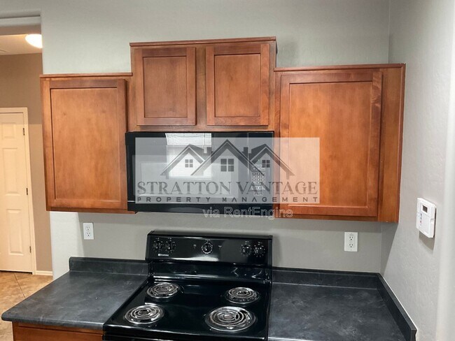 Building Photo - 5437 W Maldonado Rd