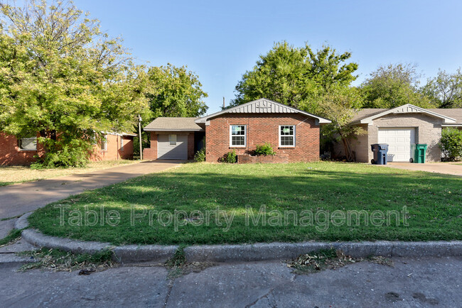 Building Photo - 325 NW 84th St