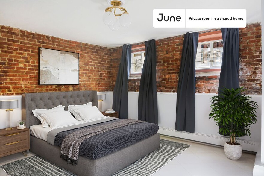 Primary Photo - Private bedroom in 6 bed/2 bath Home