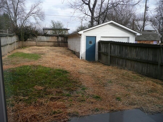 Building Photo - 324 Highland Ave
