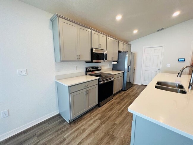 Building Photo - 1824 Brisbane Pl