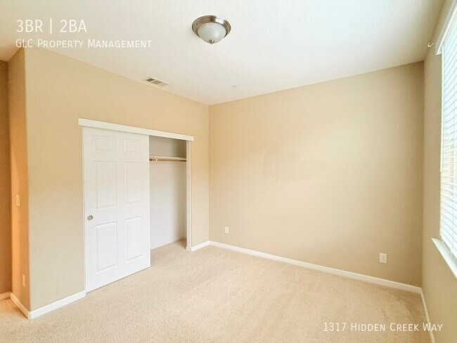 Building Photo - 1317 Hidden Creek Way