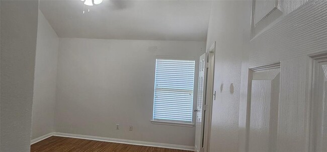Building Photo - 957 Firthwood Ln