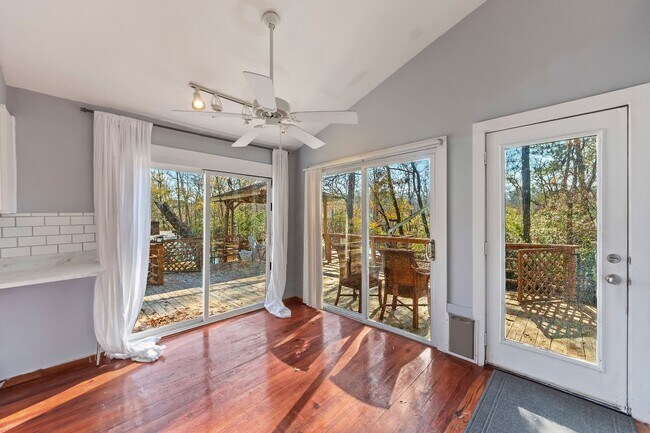 Building Photo - 1029 French Quarter Creek Rd