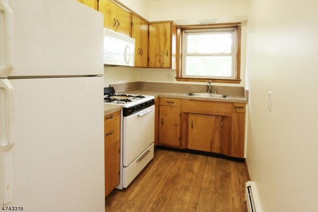 Building Photo - 2 Westervelt Pl